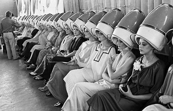 6. В советских парикмахерских можно было удалять зубы