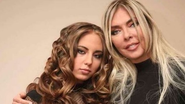 En uzun evliliğini 1991 yılında nikah masasına oturduğu Timmy Alejtanij ile oldu. Ahu adını verdikleri bir kızları olan çift, 2010 yılında ayrıldı.