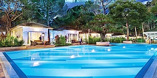 Tatiliniz Hiç Bu Kadar Lüks ve Doğa ile İç İçe Olmadı! Tercihiniz Kemer ise Size Özel Villalarda Bu Keyfi Yaşayacaksınız!