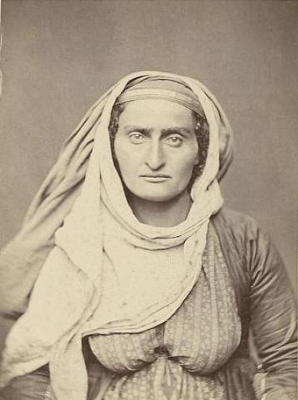 6. Где в основном проживают таты?