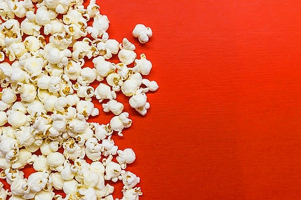 1. Попкорн можно сделать из консервированной кукурузы.