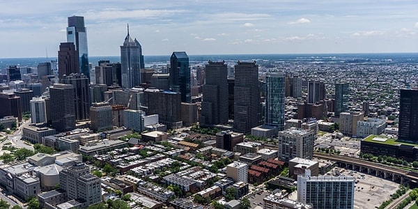 7. Какой из этих городов раньше был столицей США?