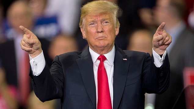 Trump, Venezüella muhalefet lideri Juan Guaido'yu ülkenin 'geçici devlet başkanı' olarak tanıdığını açıkladı