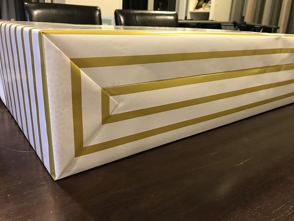 7. Чтоб в торговых центрах так аккуратно подарки заворачивали!