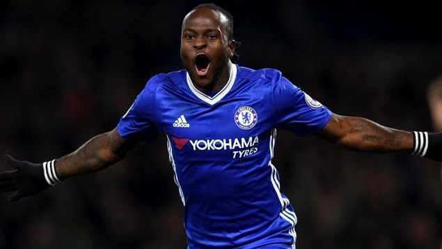 2015-16 sezonunda Premier Lig'de West Ham formasıyla 21 maça çıkıp 1 gol, 2 asiste imza atan Moses, sezon bittiğinde bu kez kalıcı olarak Chelsea'ye döndü.