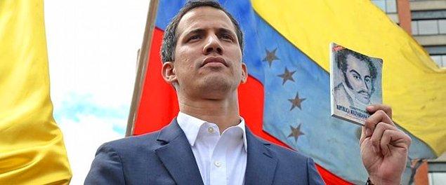 Juan Guaido 28 Temmuz 1983 Venezuela doğumlu. 35 yaşındaki isim Maduro'ya karşı başlatılan olayların hemen öncesinde meclis başkanı olarak görev yapıyordu.