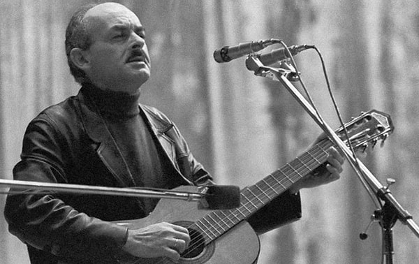 6. Представителем жанра какой песни был Булат Окуджава?