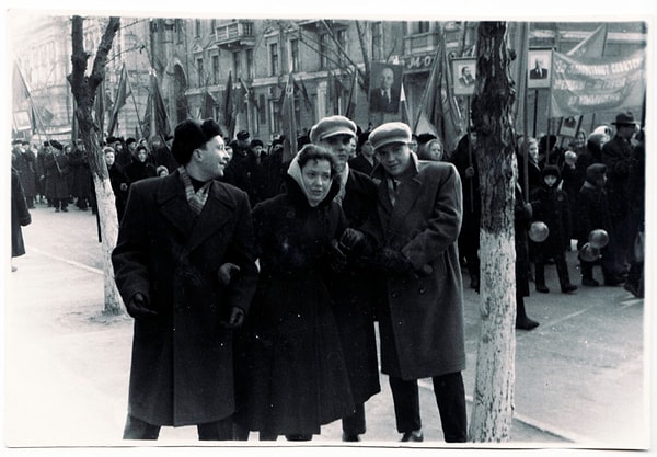 10. Какой праздник до 1976 года отмечался 5 декабря?