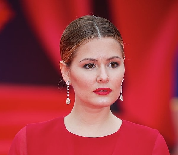 9. По какому ситкому нам известна Мария Кожевникова?