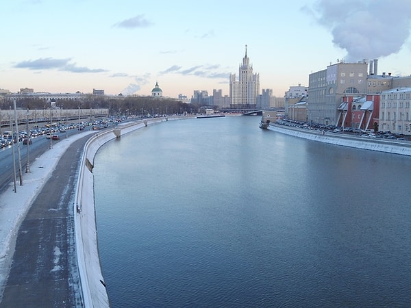 8. Притоком какой реки является Москва-река?