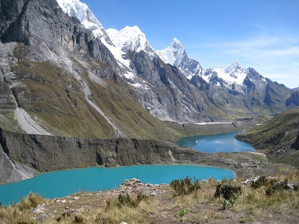 4. Какая горная система является самой протяженной на Земле?