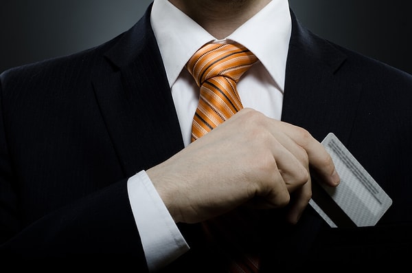 4. Почему американцы пользуются кредитными картами?