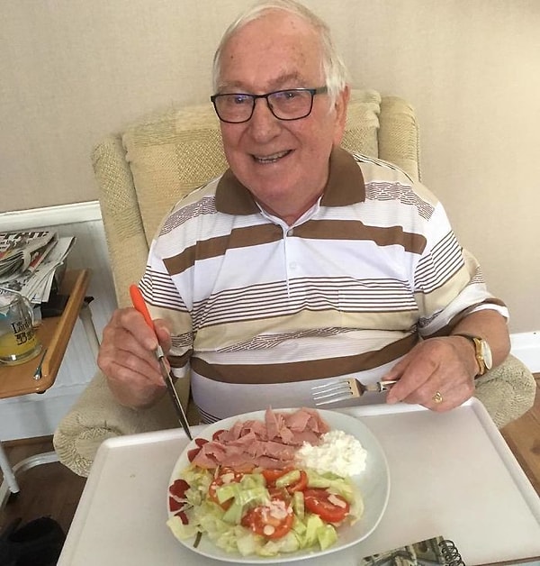 5. Подписчики оставляют десятки комментариев под каждым постом Дэвида, делясь советами, задавая вопросы и всячески поддерживая и подбадривая его.