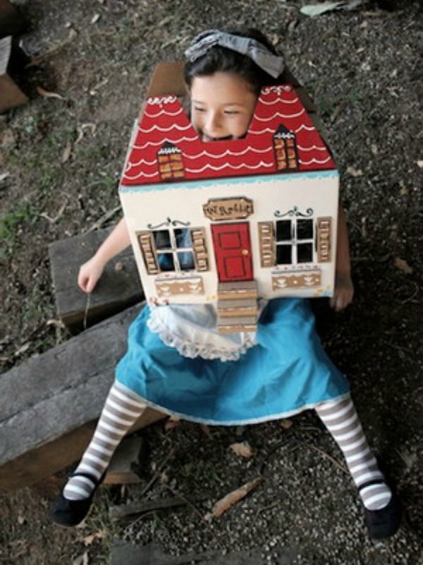 9. Девочка-дом