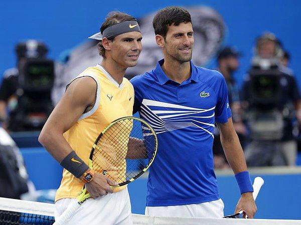 Rod Laver Arena’da oynanan mücadelede Sırp tenisçi Novak Djokovic, Rafael Nadal’ı 6-3, 6-2 ve 6-3’lük setlerle geçerek 3-0’lık skorla mağlup etti ve Avustralya Açık’ta 7. kez kupayı kaldırmayı başardı.