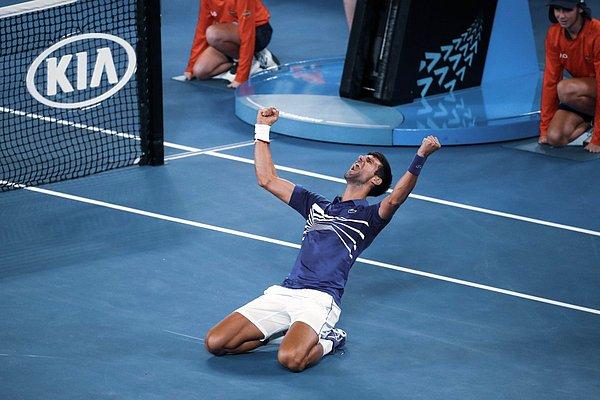 Avustralya Açık, 7 şampiyonlukla Djokovic’in en fazla şampiyonluk yaşadığı Grand Slam olurken, Nadal da bu turnuvada 4 kez final oynayıp sadece 1 defa kazandı.