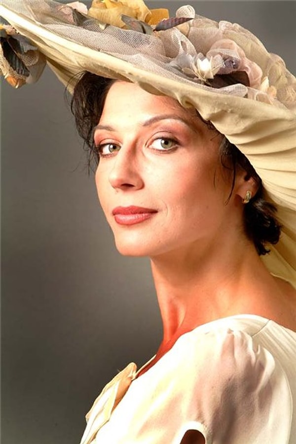 9. Какой возраст подразумевает выражение «бальзаковский возраст»?