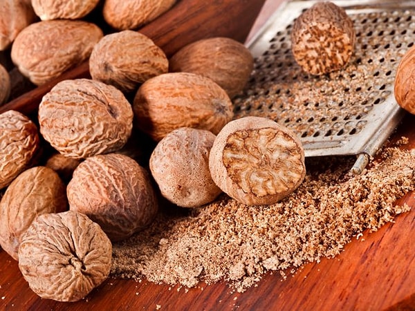 15. Передозировка мускатным орехом может вызвать галлюцинации.