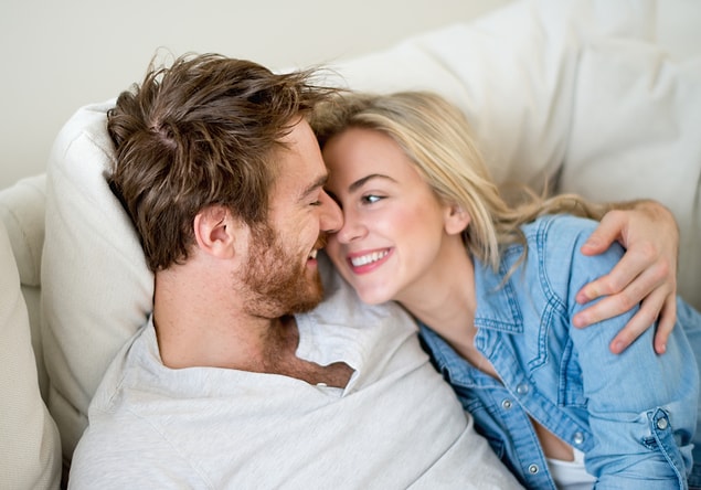 3. İlk cinsel deneyim yaşı gelecekteki romantik sorunların habercisidir.