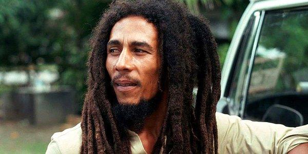9. Red, reeed, waaaayn! Reggae müziği ile birlikte rasta saçları da Jamaika sınırlarından çıkarıp dünyaya kazandıran Bob Marley stili.