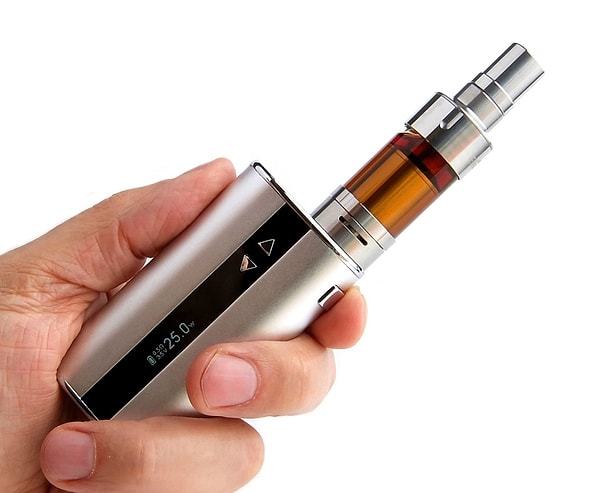 11. Электронные сигареты вреднее обычных