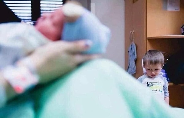 10. Все что думает малыш о пополнении в семье