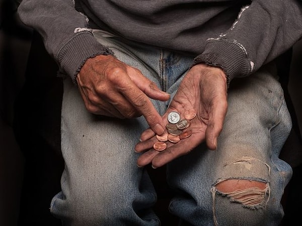 9. Вы лучше будете всю жизнь бедным(-ой), чем потеряете…