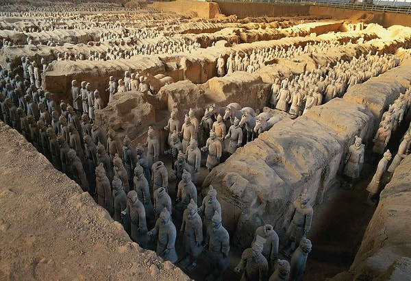 15. Горобница Цин Шихуанди, Китай