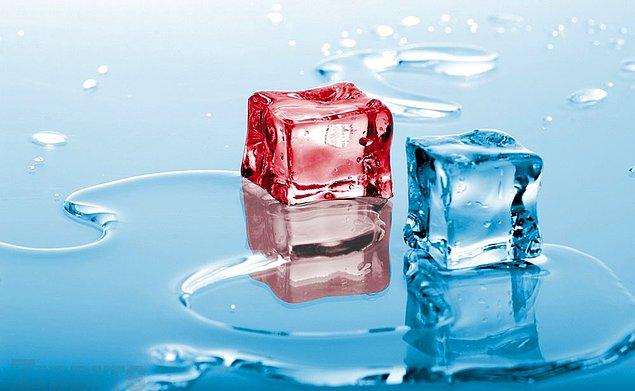 Peki, tüm bunlar kimyanın madde üzerinde tanımladığı kurallarla ilgili olsun. Sıcak suyun soğuk sudan daha hızlı donmasını nasıl açıklayacağız?