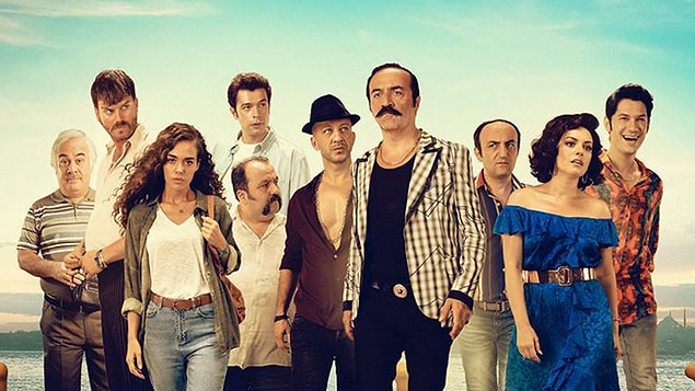 Organize İşler Sazan Sarmalı, Asım Noyan ve çetesinin maceralarını konu ediyor.