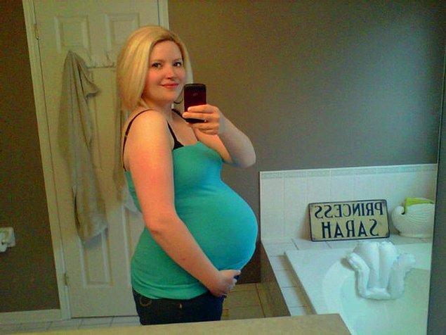 Sarah, üç hamileliği atlattığı için vücudunu sevmeyi ona borçlu olduğunu söyledi.