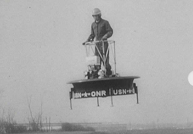 1. 1955 ilk denemesi halka açık olarak yapılan Hiller Uçan Platformu.