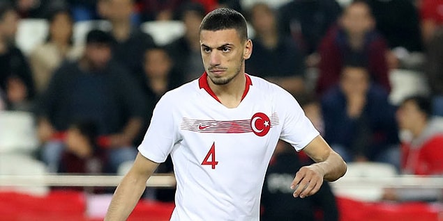 Türkiye formasıyla alt yaş gruplarında forma giyen Merih, UEFA Uluslar Ligi B grubu maçında Ukrayna karşısında ilk kez A Milli Takım'ın formasını giydi.