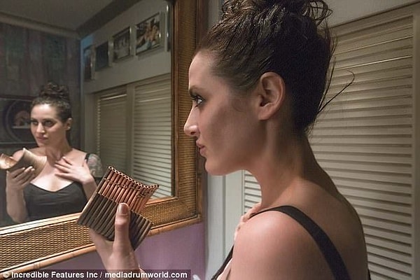 11. Однако после снятия «ожерелья» Смит обнаружила весьма неприятные побочные эффекты.