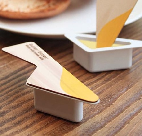 11. Крышка от сливочного масла, которая применяется как нож