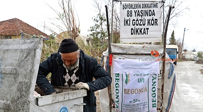 Çöp Toplayarak 2 Torununa, Eşine ve Cezaevindeki Oğluna Bakan İki Gözü Görmeyen 88 Yaşındaki Adam!