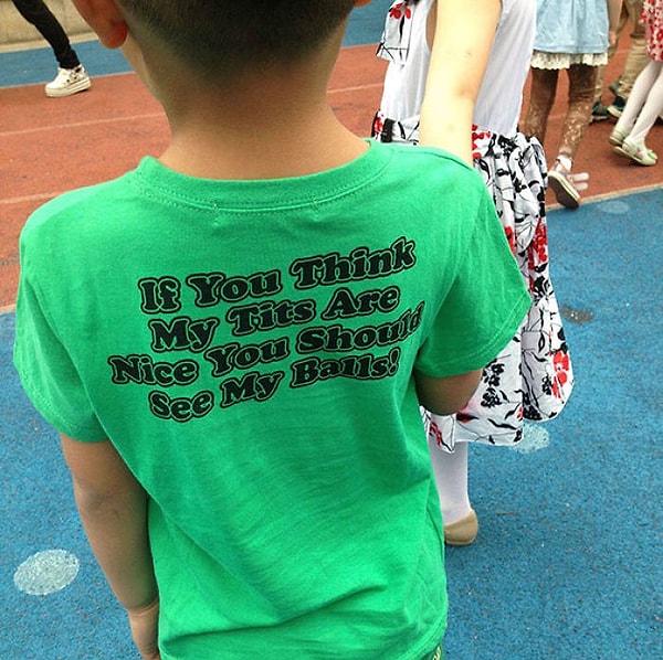 5. 2 в 1: «Если ты думаешь, что у меня классные сиськи, то это потому, что ты еще не видел мои я*ца!»