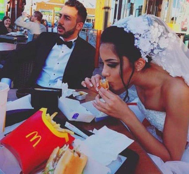 12. Düğününüzü McDonald's'da yapabilirsiniz.