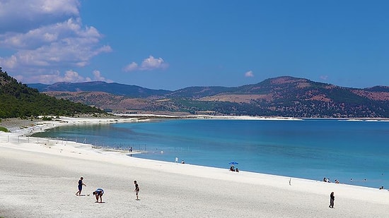 'Türkiye'nin Maldivleri' Salda Gölü Millet Bahçesi Oluyor: Otopark, Kafe, Bisiklet Yolu İnşa Edilecek