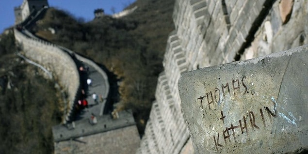 13. Çin Seddi, oraya giden saygısız turistler yüzünden,