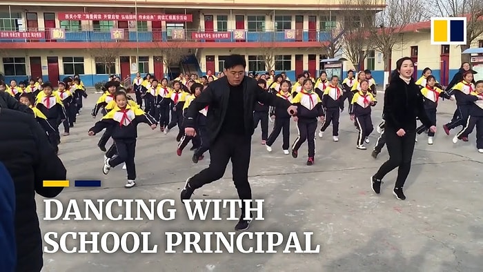 Öğrencileri Telefondan ve Bilgisayardan Uzak Tutmak İçin Boş Vakitlerinde Onlara Shuffle Dansı Öğreten Öğretmenler