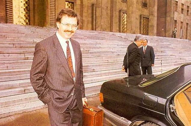 1993: ANAP İstanbul milletvekili Adnan Kahveci, eşi ve kızı, Bolu-Gerede yakınlarında geçirdikleri trafik kazasında öldüler; Kahveci'nin oğlu, kazadan yaralı kurtuldu.