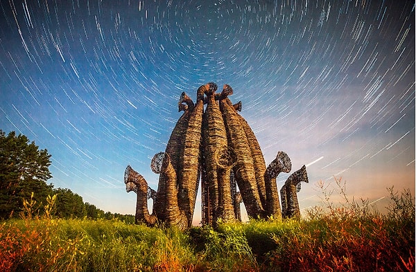 6. Рядом с каким российским городом находится этот необычный парк?