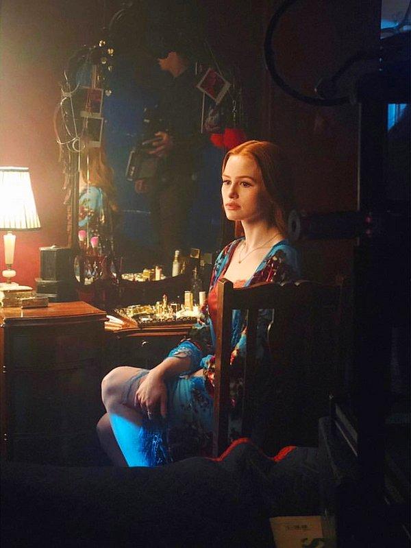 21. "Madelaine Petsch'in Portresi"