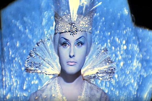 5. Где находилась резиденция Снежной королевы?