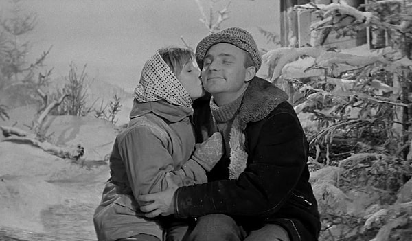 3. Правда или ложь: фильм "Девчата" снимался в Сибири.