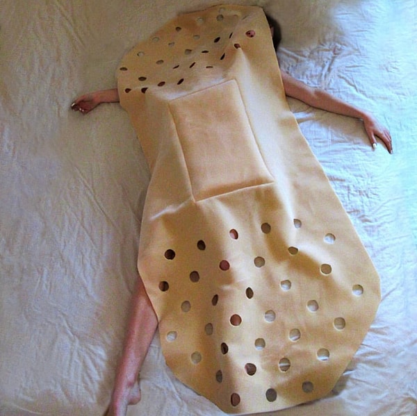 10. Тонкий намек на то, что ты — одна большая заноза, или стильный плед? Решайте сами