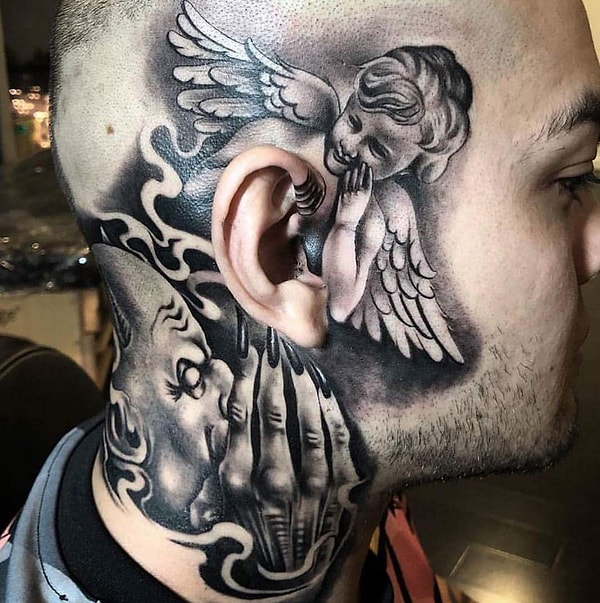 21. Идеальная татуировка для подкатов в стиле «Ко мне спустился ангел с небес и нашептал на ухо, какая ты красивая»