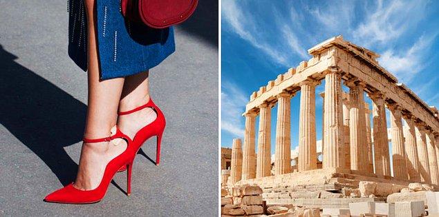 5. Yunanistan'ın tarihi bölgelerinde topuklu giymek yasalara aykırıdır.