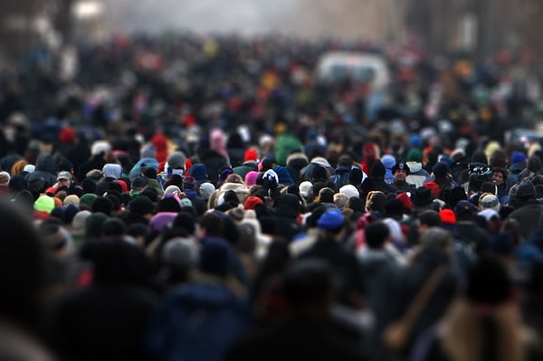 1. Какой город РФ - третий по населению после Москвы и Санкт-Петербурга?